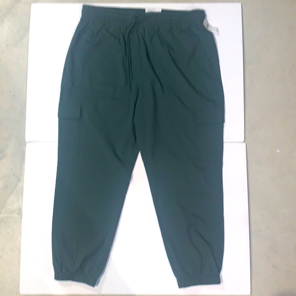 Old Navy Stretchtech Mid-Rise Ankle-length Quick-dry Cargo Pants L